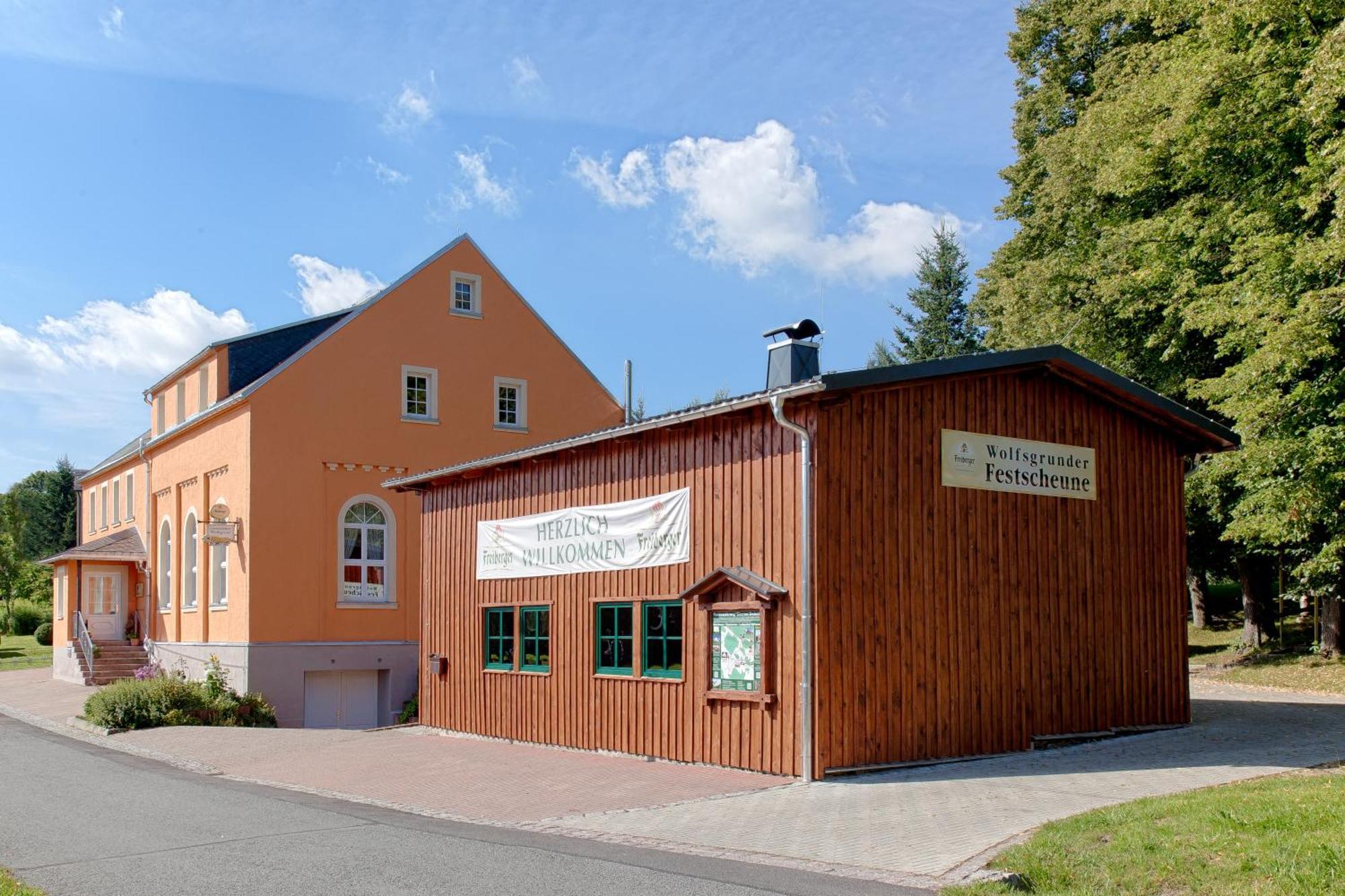 Wolfsgrunder Festhof Hotell Dorfchemnitz Exteriör bild